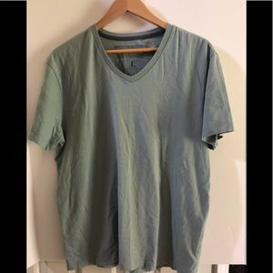 Women’s L BR soft-wash v neck tee